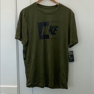 Brand New Mens Nike Dri Fit Shirt